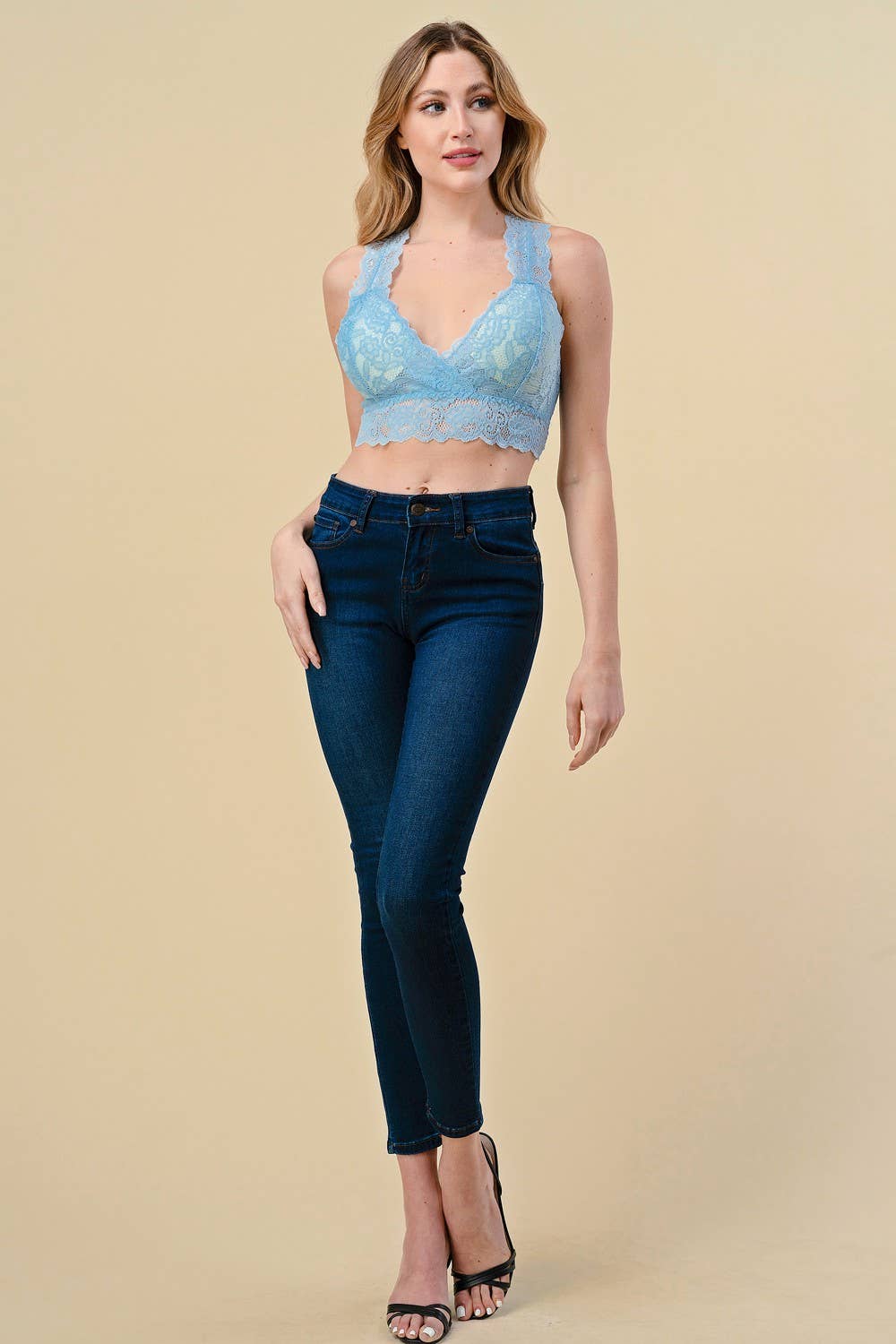 MIO WHOLESALE – wholesale Bralette – Women's – LB01-PLUS PLUS SIZE LACE BRALETTE1