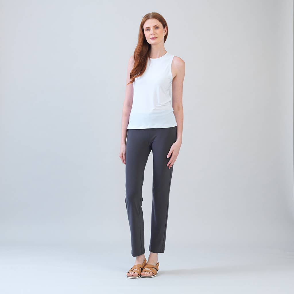 Clara Sunwoo - Wholesale Broek - Dames - 3PT - Kenmerkende broek met rechte pijpen15