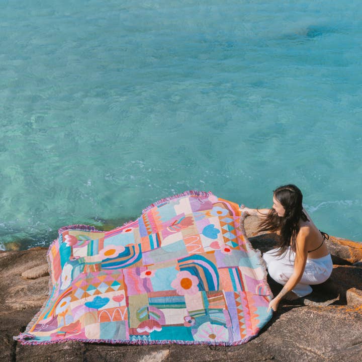 Salty Aura – wholesale Area rug – The Jade Tulips Rug6