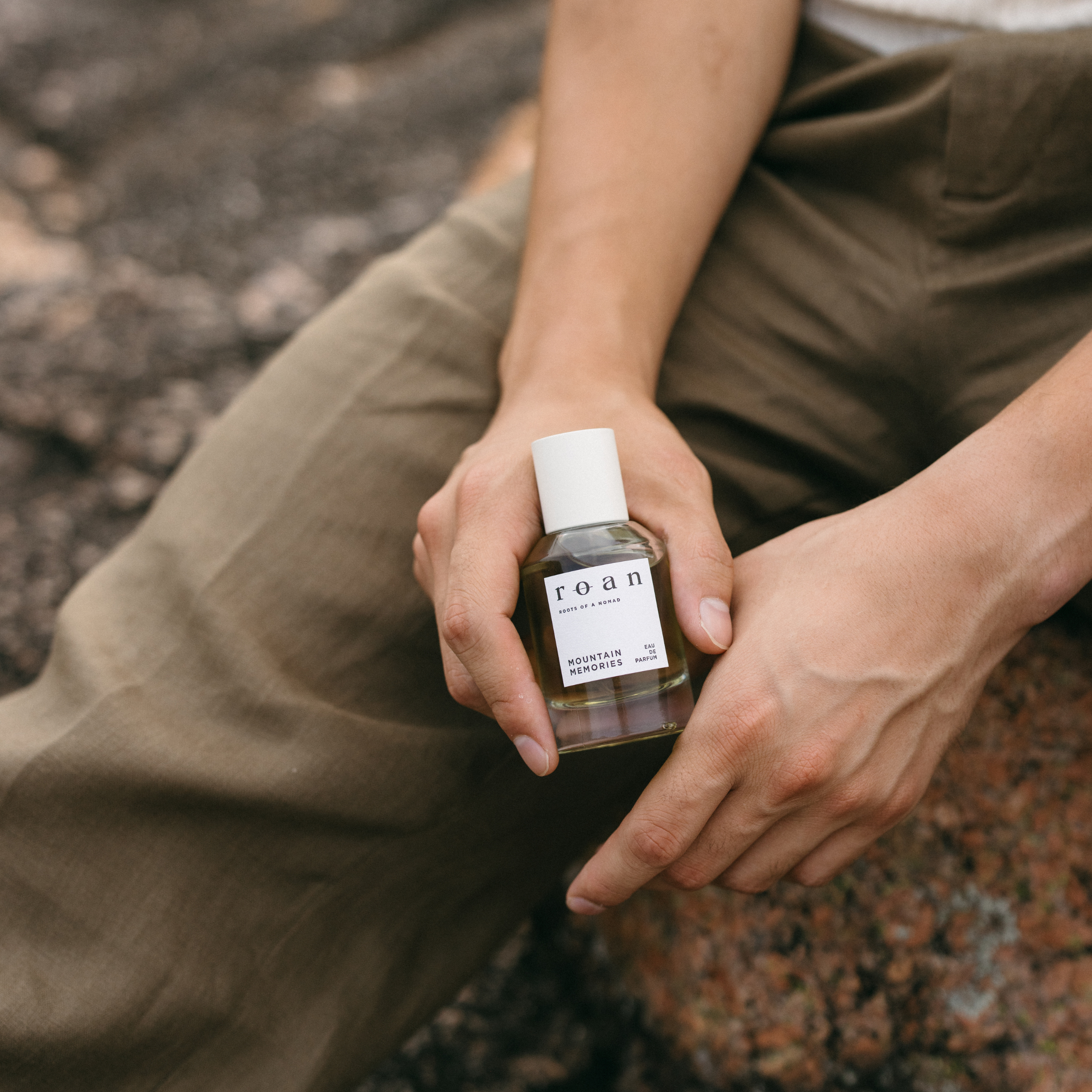 Roan Fragrances - Wholesale Perfume/Eau de Toilette - Mountain Memories Eau De Parfum | Oolong Tea, Woody & Earthy3