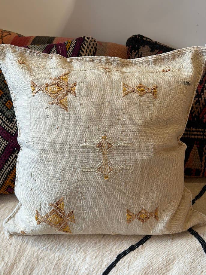 Kaktussilke Sabra Kudde – Sand M för wholesale av NOMAD BY LIV