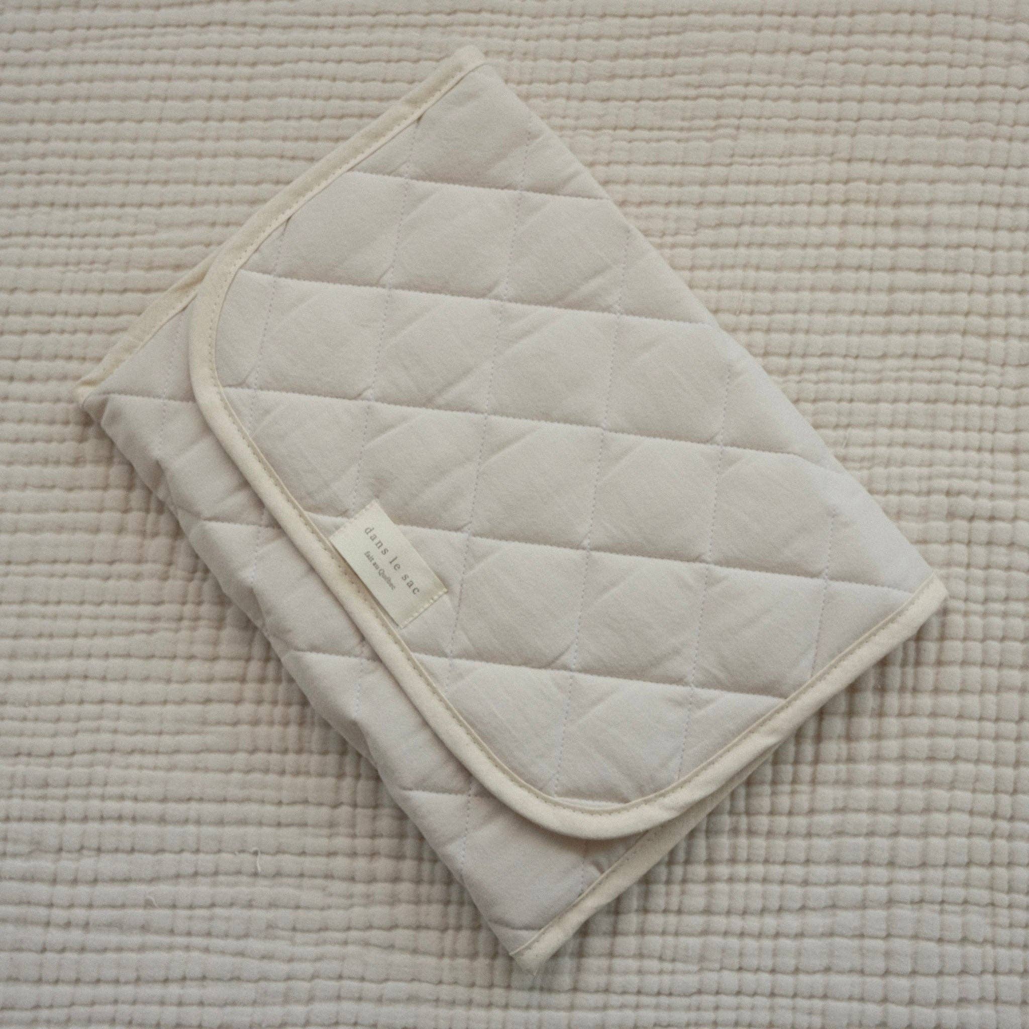 Dans le sac – wholesale Blöjbytesmatta - Baby – Skötmatta för baby - lätt att stoppa i skötväskan3