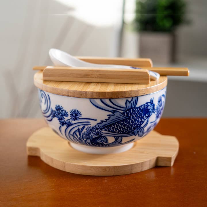 Urban Tokyo - Wholesale Serve Bowl - Koi Fish 28oz 6"D Bowl With Chopsticks, Spoon Bamboo Lid and Trivet Set (1/8)1