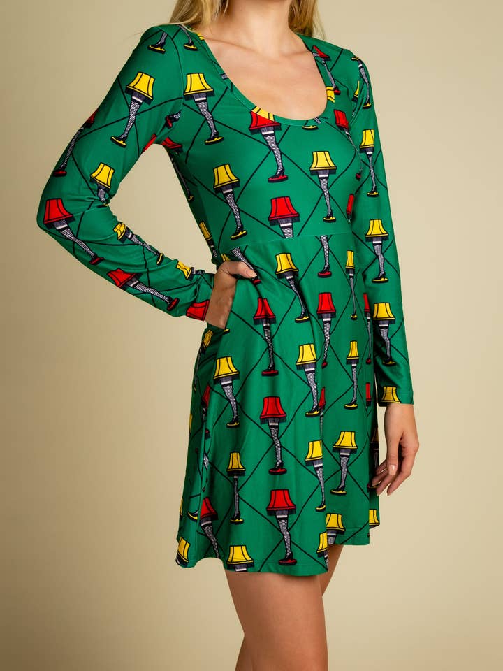 Shinesty, Inc - Vente Robe – femme - La Fragile | Robe Patineuse de Noël avec Lampe de Jambe1