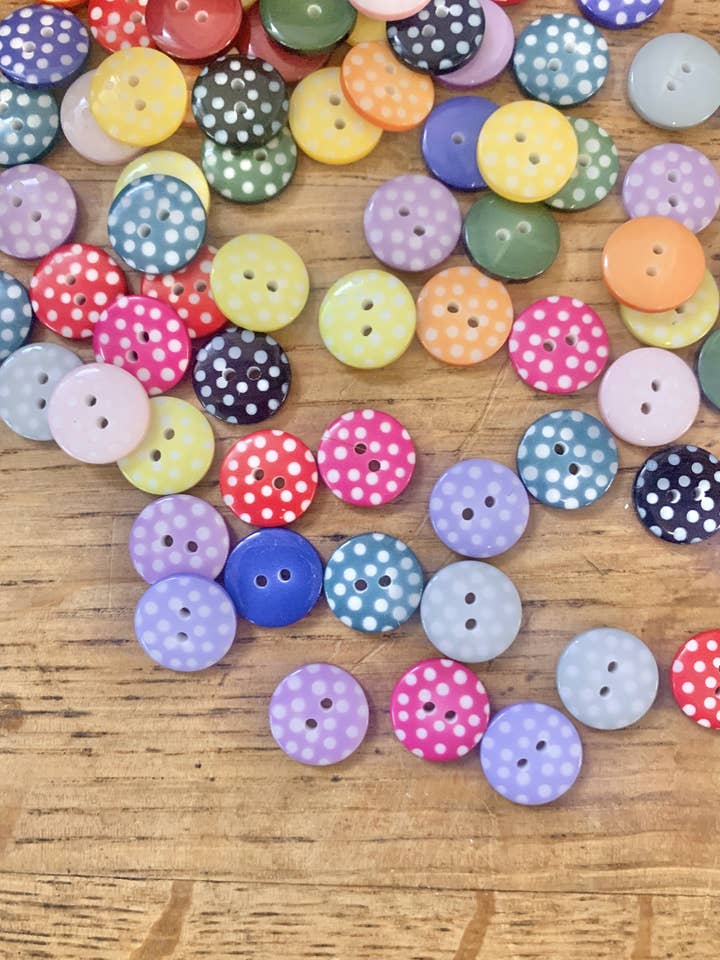 100-008 - Spotty Buttons - 20L/13mm/1/2" - Pack of 100 for wholesale by The Button Company