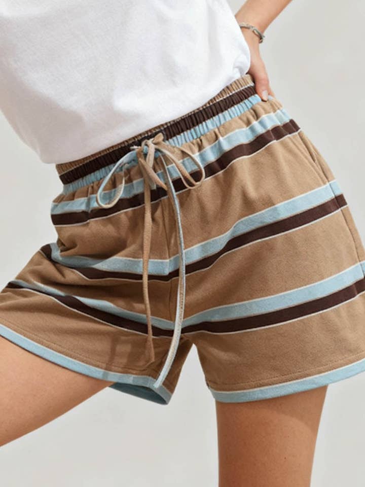 Pantaloncini a righe da donna con elastico in vita e coulisse a gamba larga per la vendita all'ingrosso da parte di Sweetkama