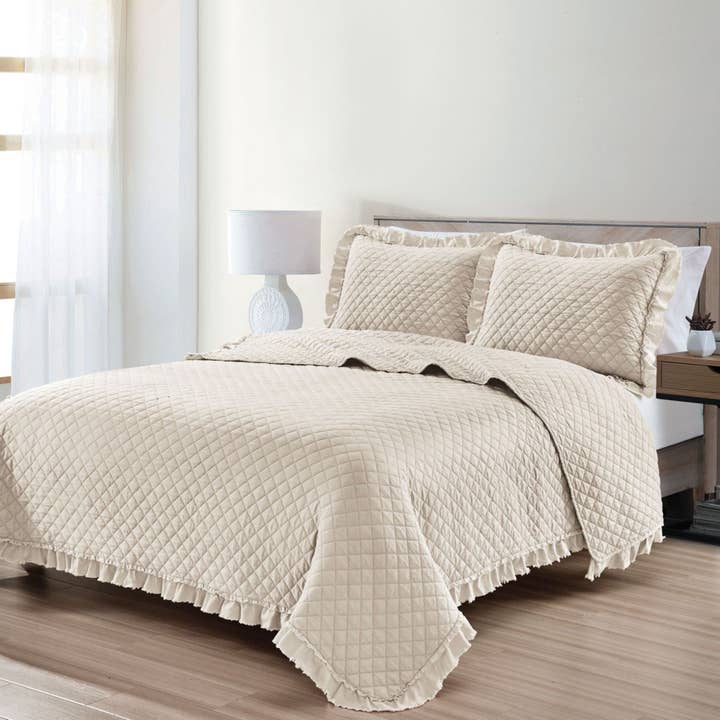 Mélange Home - Wholesale Quilt - Diamond Ruffle Stonewashed Quilt Set