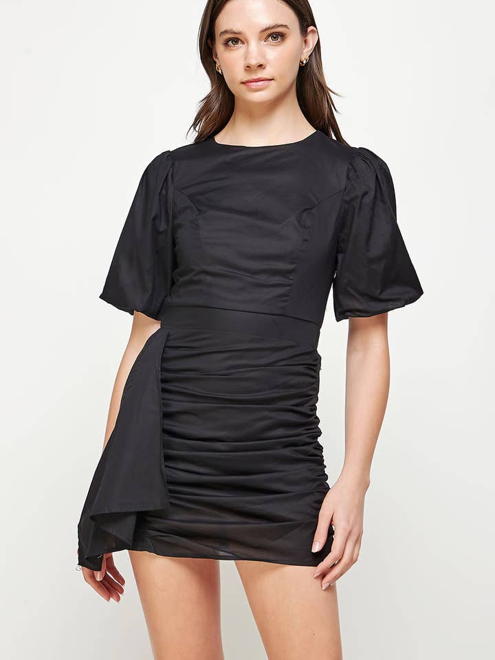 Voile mini-jurk met ruches en korte pofmouwen voor wholesale door Strut & Bolt