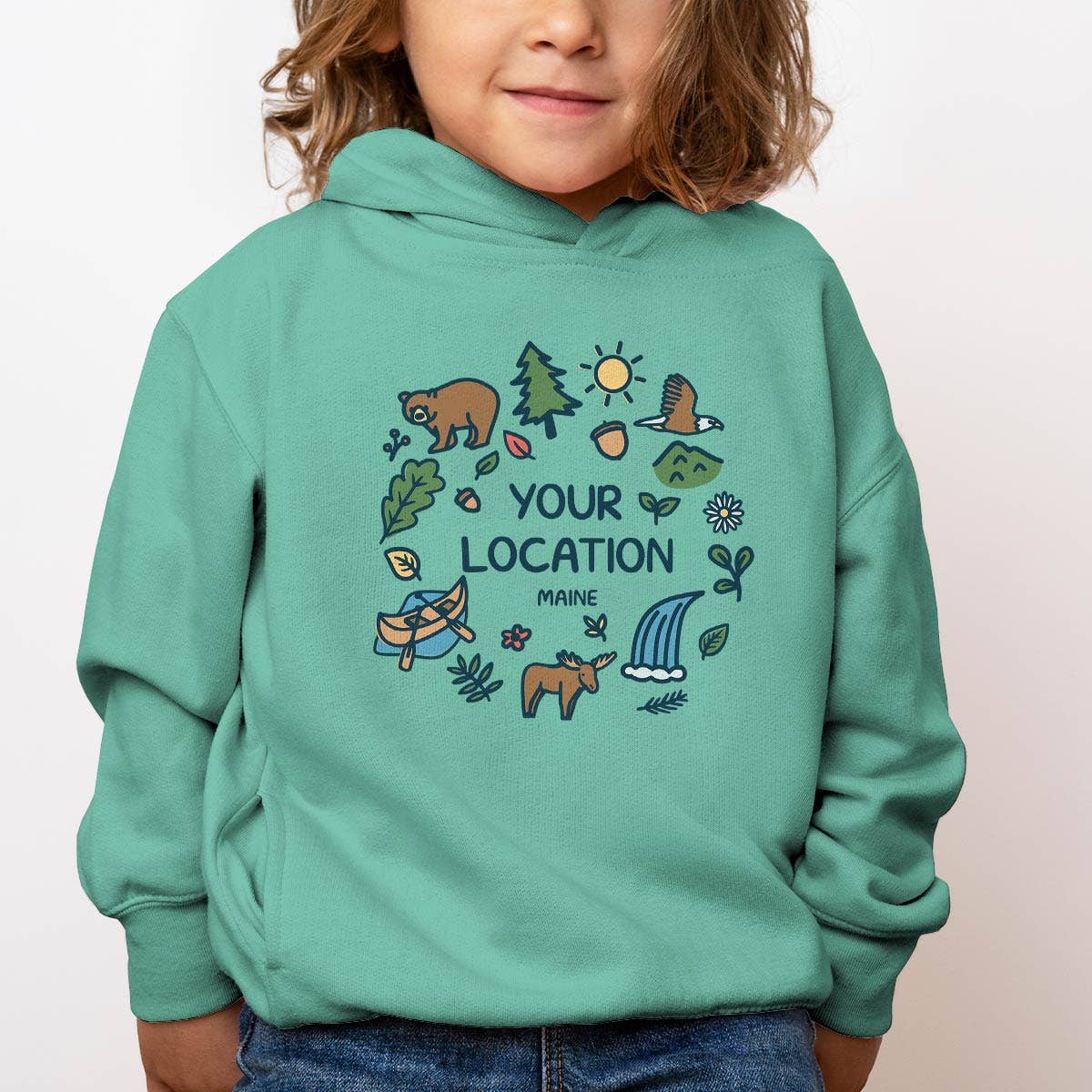 RetroPlanet - Vente Sweat à capuche – enfant - Sweat à capuche pour tout-petit avec icônes Maine Woodsy Doodles et nom personnalisé2