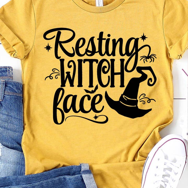 Camiseta gráfica de cara de bruja en reposo para venta al por mayor de Kissed Apparel