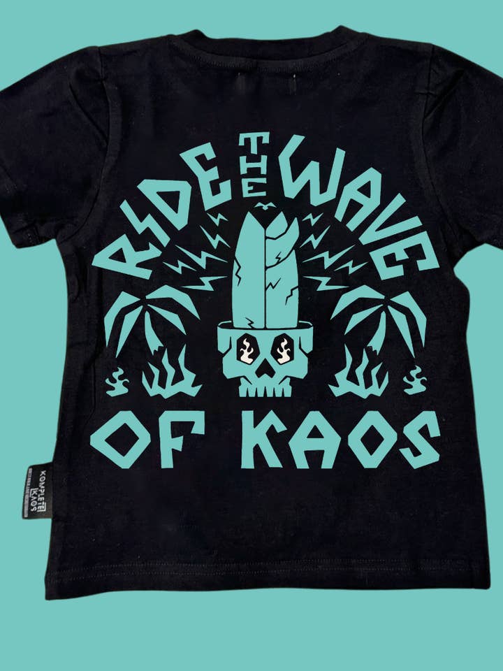 T-shirt Gráfica Onda de Caos por atacado de Komplete Kaos