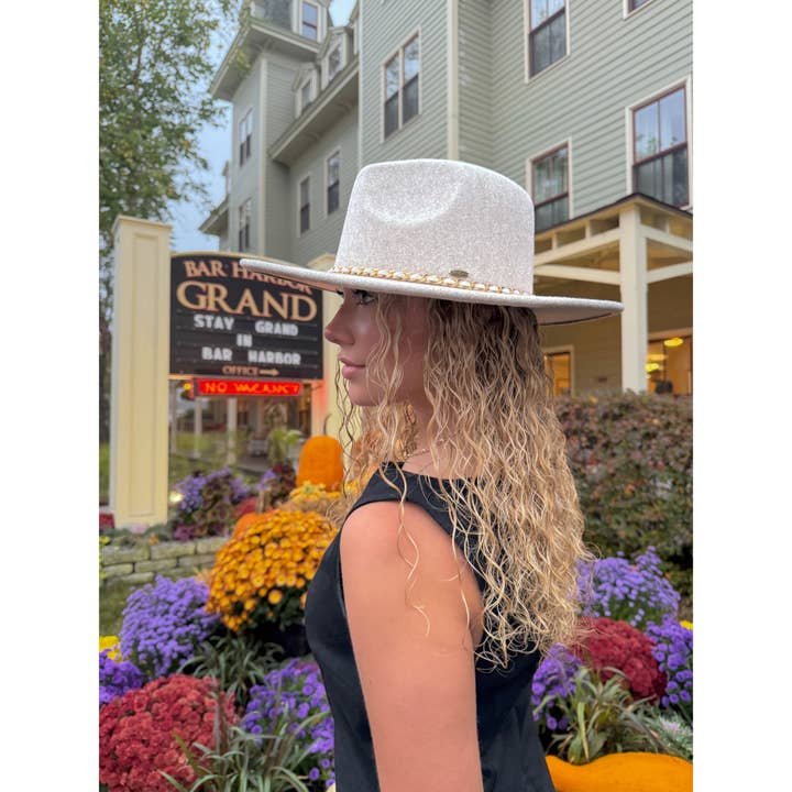 C.C Beanie - Wholesale Fedora - Women's - Chain Trim Band C.C Vegan Fabric Hat VFE00034