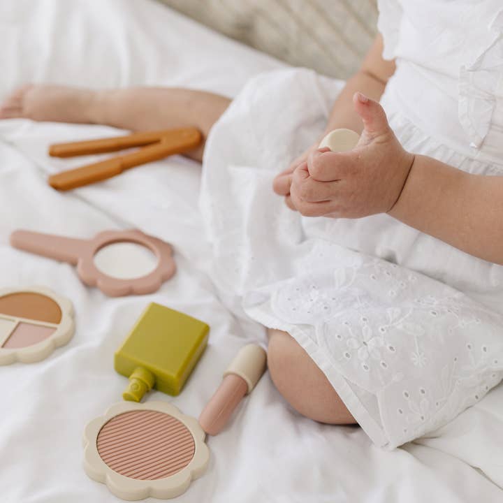 Marlowe & Co - Wholesale Toy Set - Kids - Silicone Hair and Makeup Play Set6