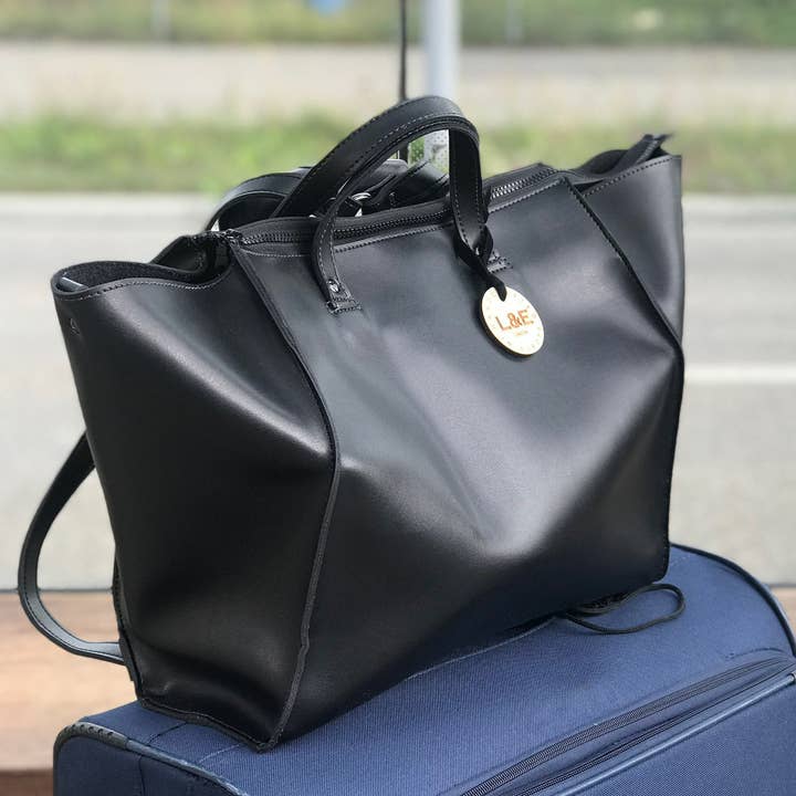 L&E Studio - Wholesale Tote Bag - Women's - Sörenberg Vegan Travel Tote Backpack Weekender