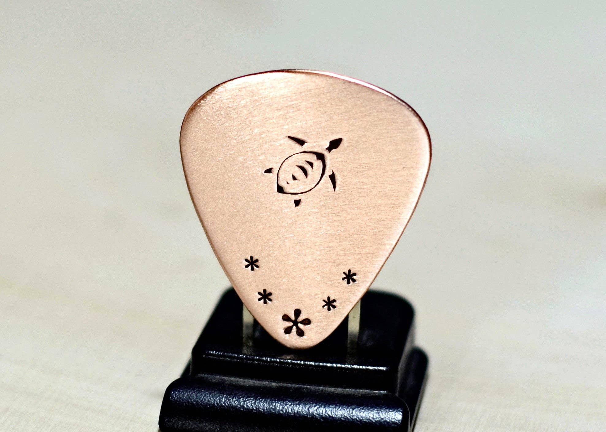 NiciArt LLC - Wholesale Musical Instrument - Copper guitar pick with sea turtle1