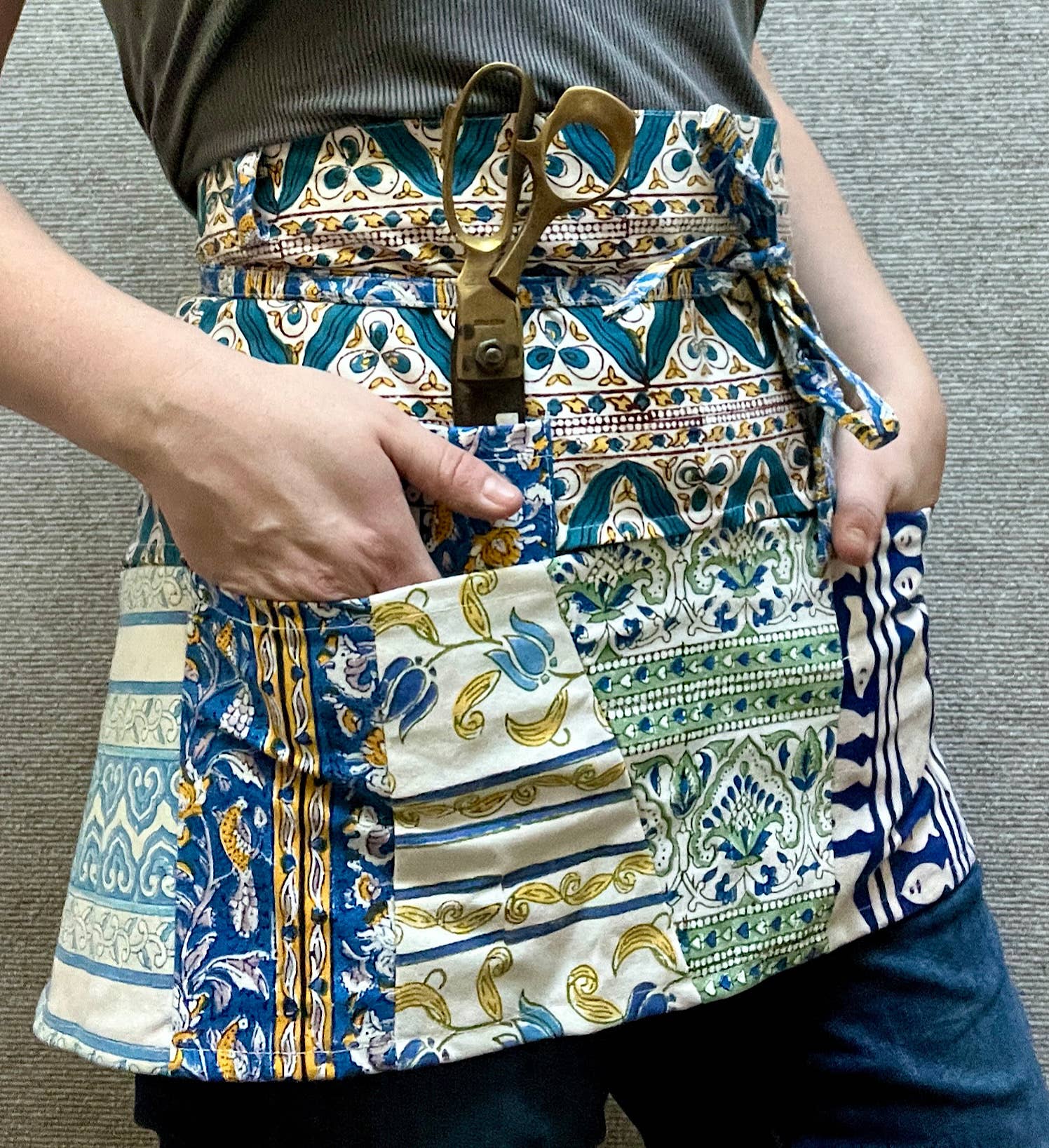 natural habitat - Wholesale Apron - Apron HALF Apron Garden Canvas5