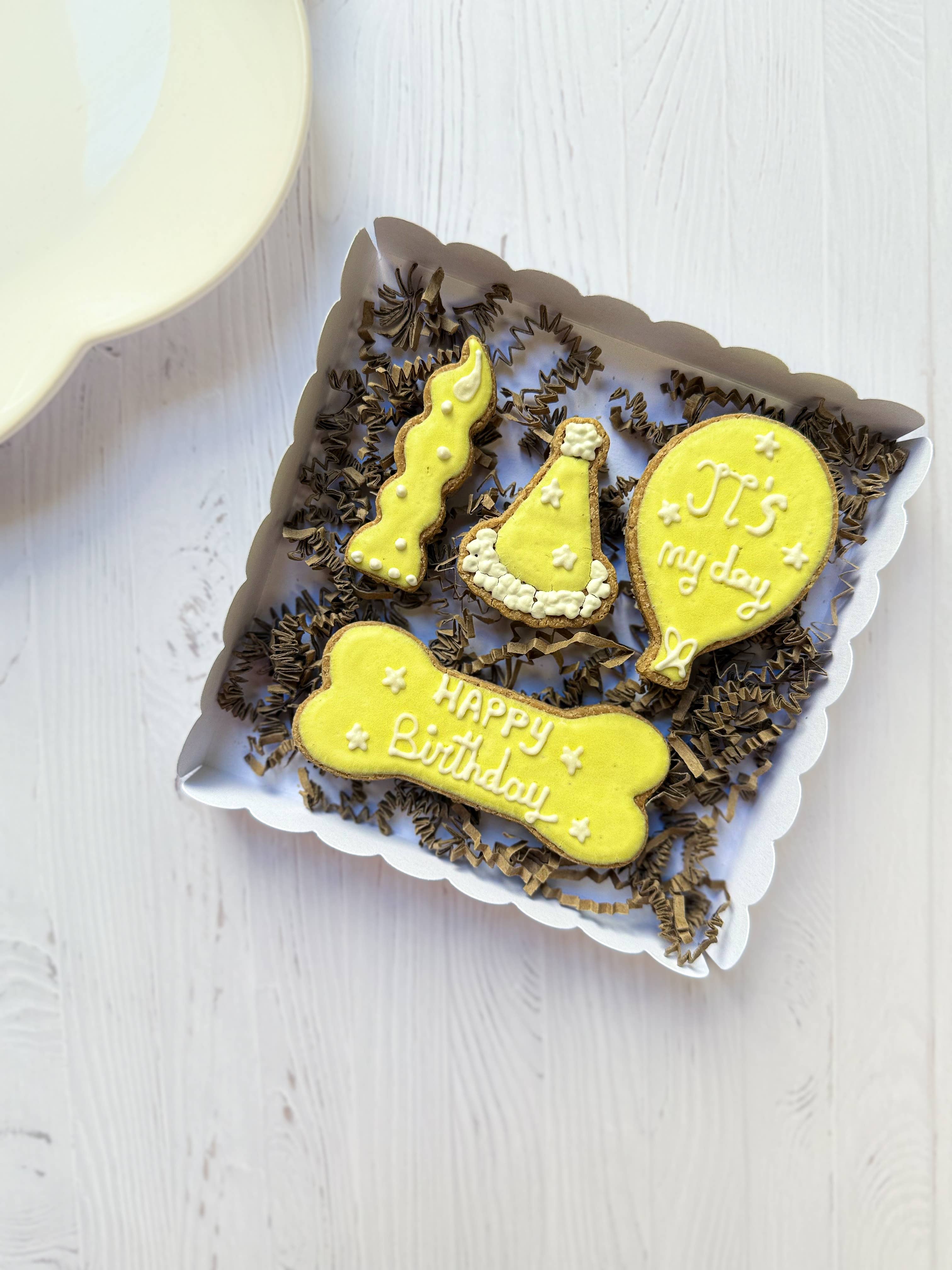 En tête a truffe - Wholesale Hondenkoekjes - Hond - Verjaardagsbox voor Honden – 4 Ambachtelijke IJskoekjes2