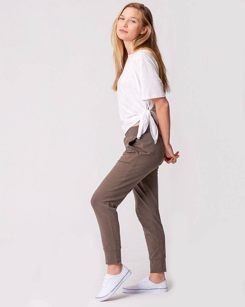 Everywhere V-Neck Tee - White for wholesale on Faire4