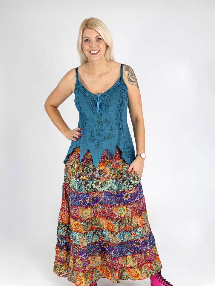 Faye korsetstil vest med pixie-kant for engroshandel hos Wicked Dragon Clothing