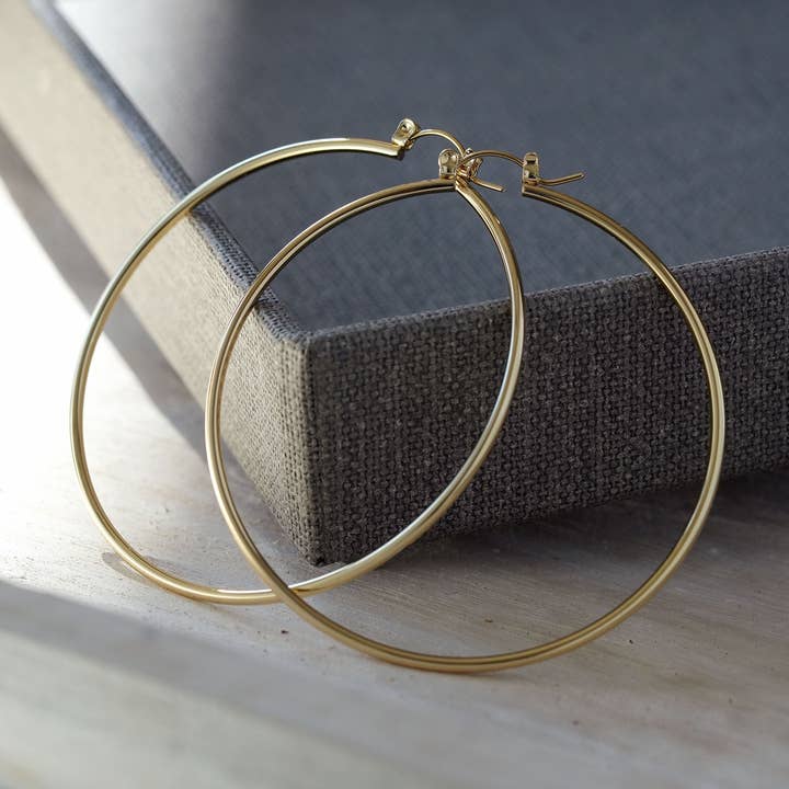 The Simple Hoop Earrings for wholesale by Lenvolee