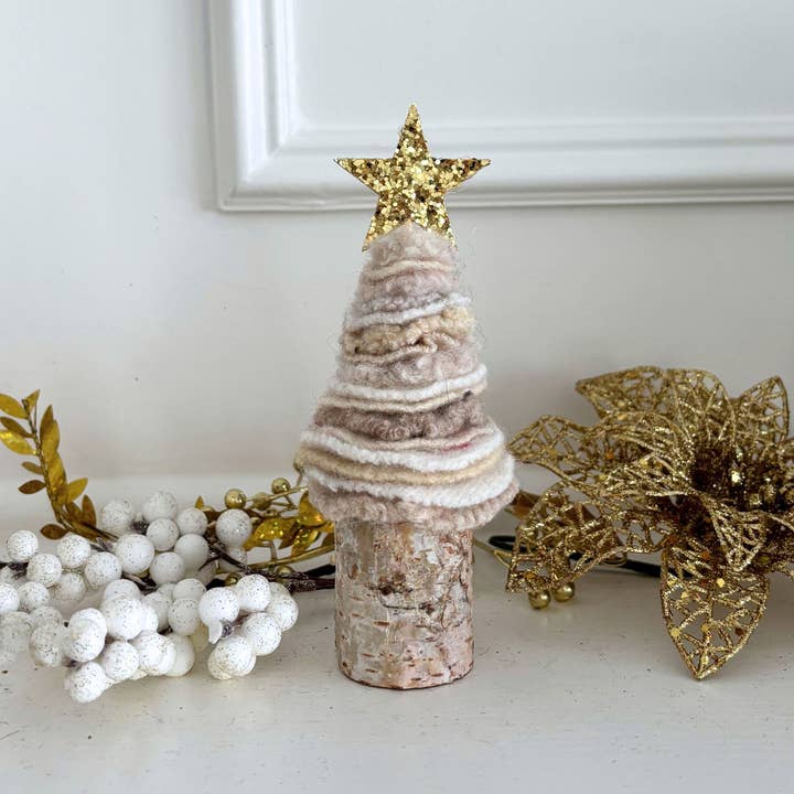 One Stitch Away - Vendita all'ingrosso Decorazione natalizia - Albero di Natale in miniatura in lana infeltrita color crema