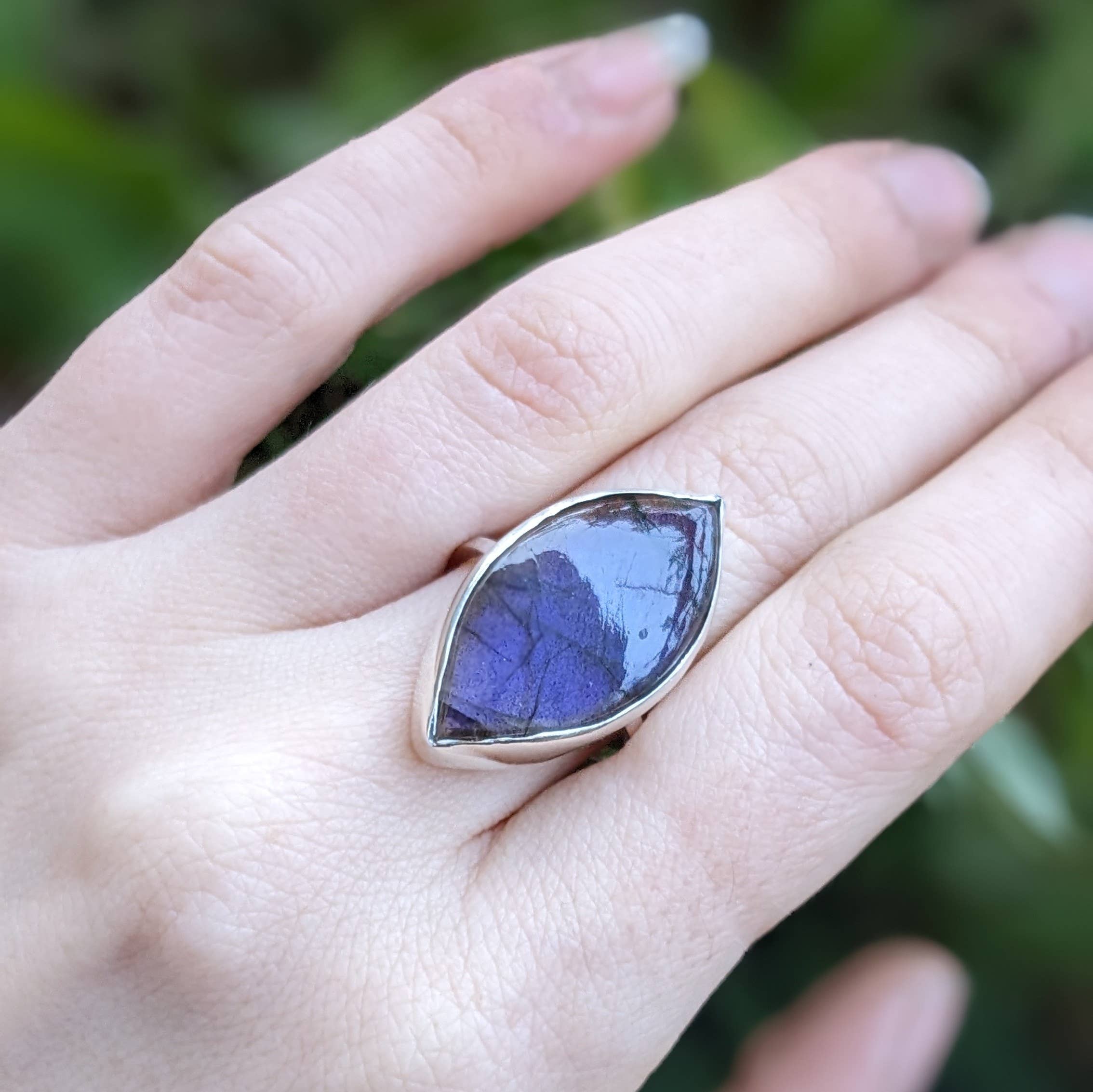 Le Tourbillon Minéral - Wholesale Cocktail/Statement Ring - T57 Blue Labradorite And Sterling Silver Ring2