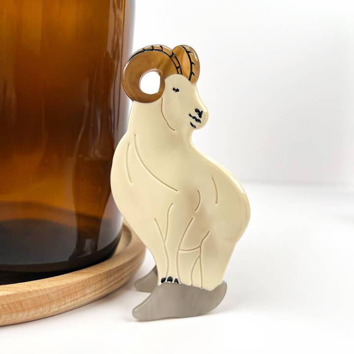 TheDivaSoap - Wholesale Hair Clip - Women's - Acetate Antelope Hair Clips, Argali Animal Claw Clip4