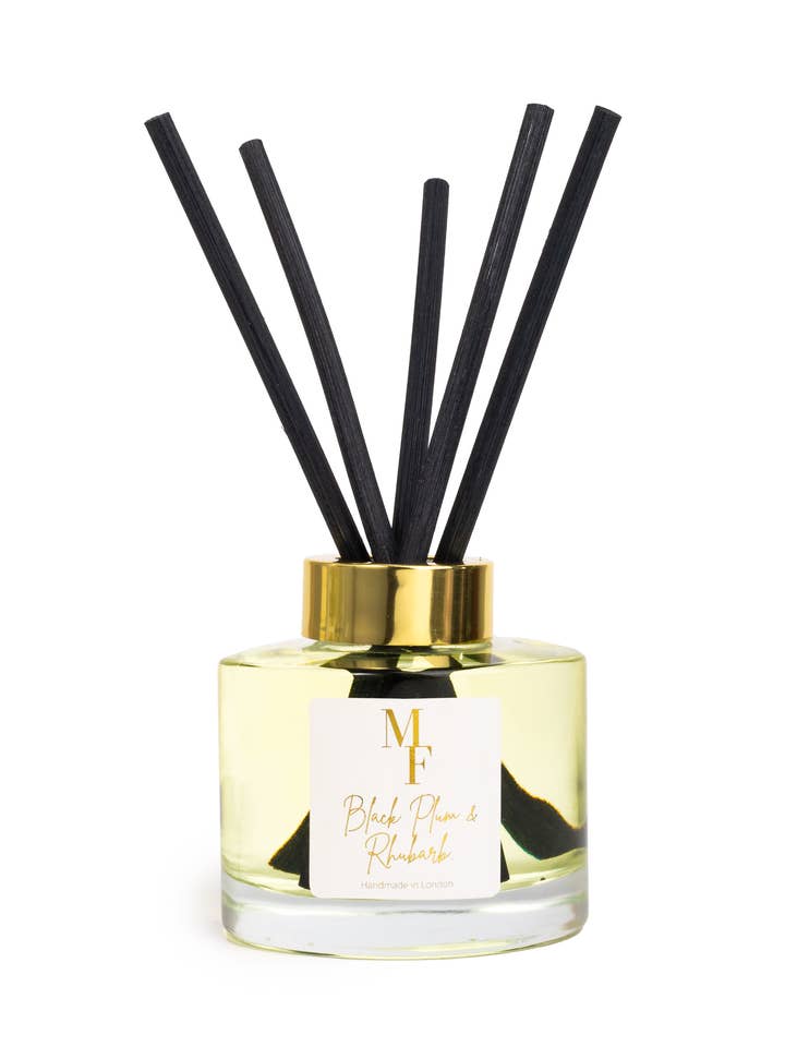 Black Plum and Rhubarb Eco-friendly Reed Diffuser for wholesale by Melted flames