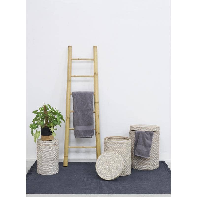 Aubry Gaspard - Venta al por mayor Cestas para la ropa - Cestas para ropa de ratán con pátina blanca2