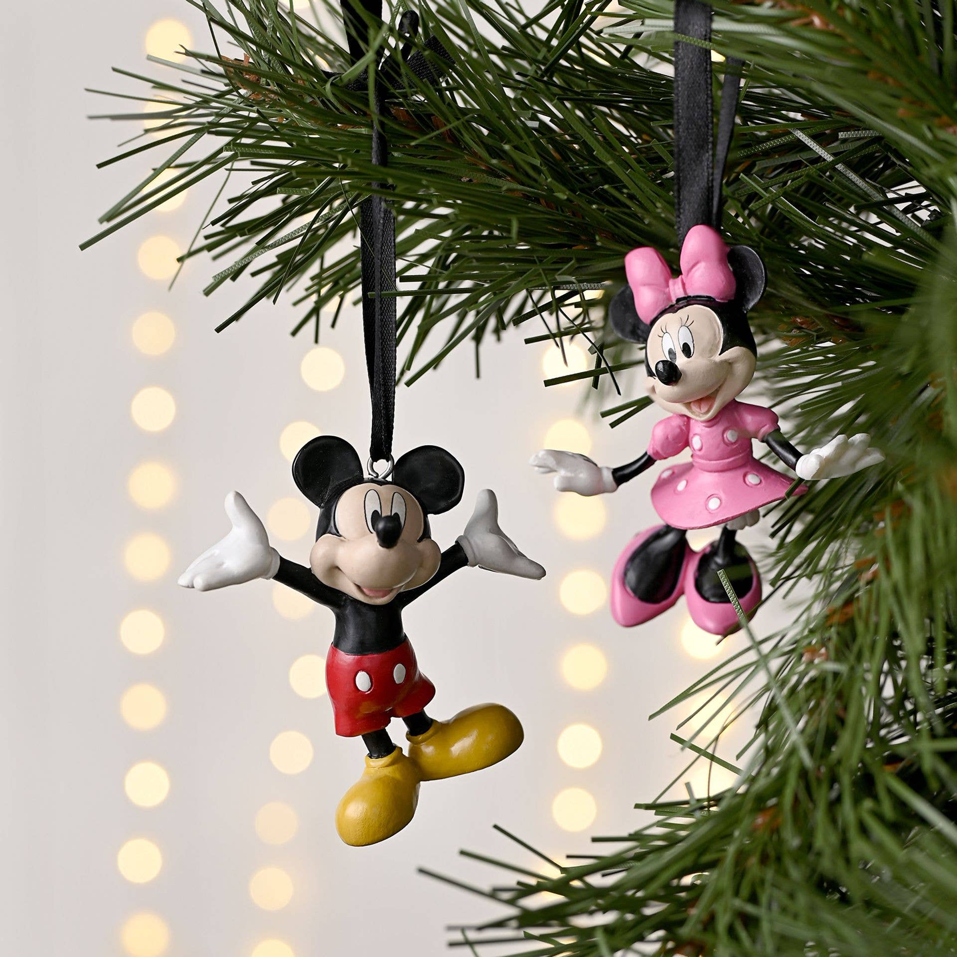 WIDDOP and Co. - Wholesale Christmas Decoration - Disney Resin Hanging Decorations Set of 2 - Minnie & Mickey1