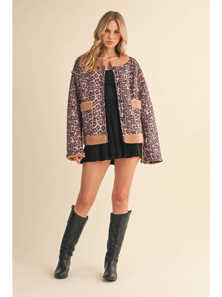 IJ1639 LEOPARD REVERSIBLE TEDDY LEOPARD QUILTED JACKET for wholesale on Faire7