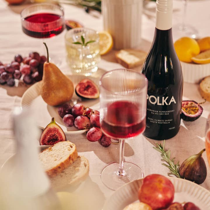 Polka - Wholesale Non-alcoholic spirits/wine/beer - De-Alc Dry Red1