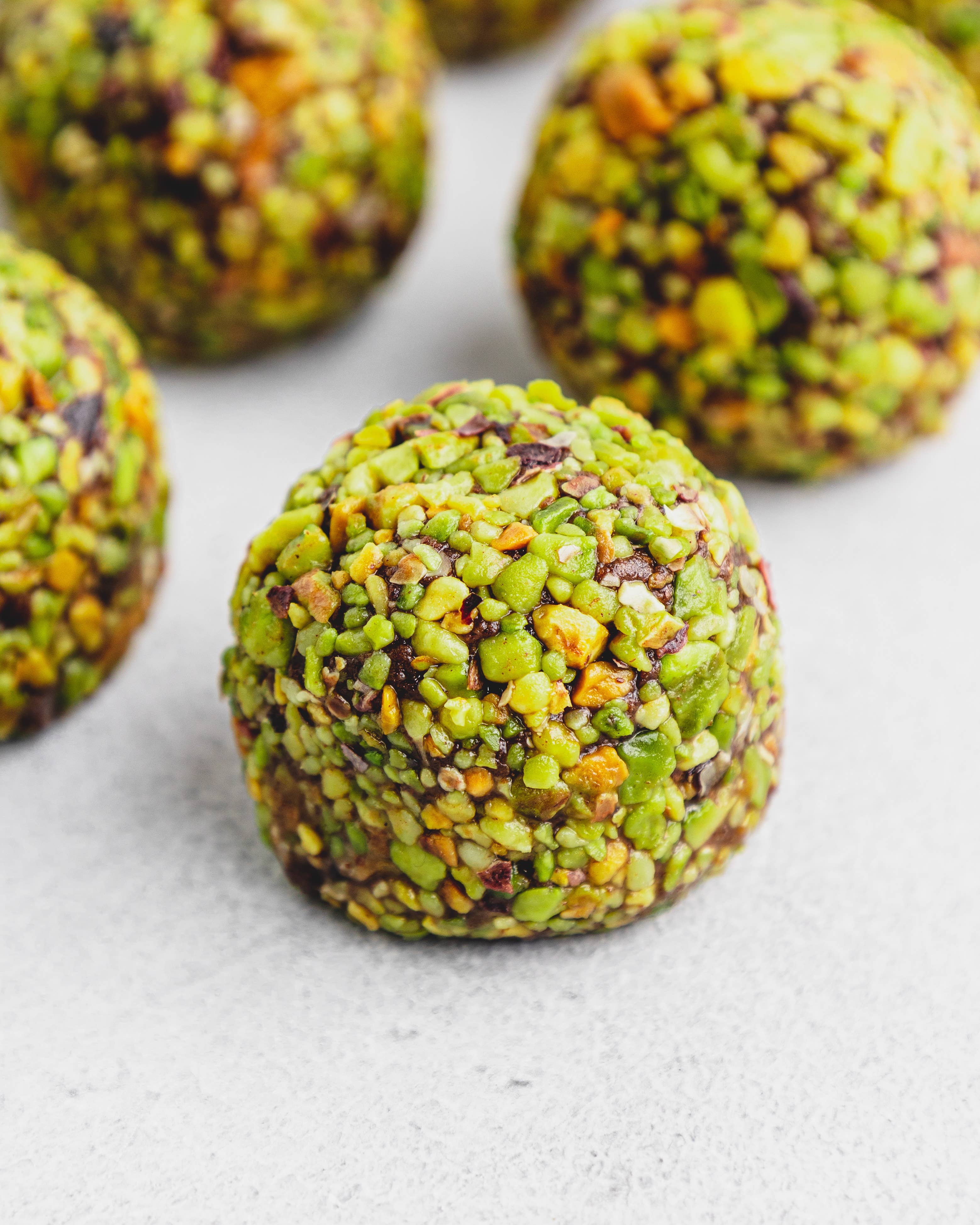 nomz – Snack Bar por atacado – Bites de energia orgânicos de pistache2