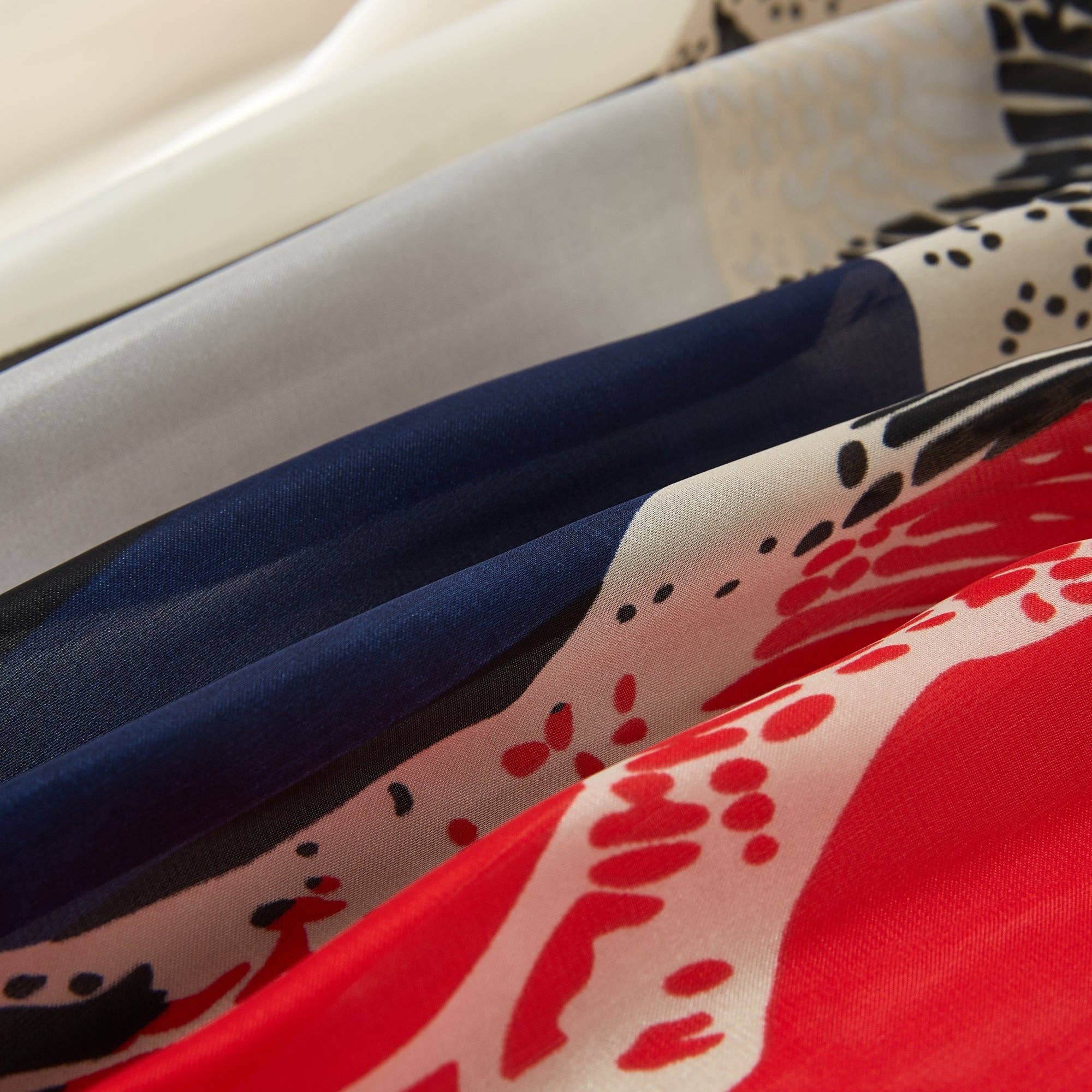 ALBERTO CABALE – wholesale Halsduk - Dam – Triumph Cléo liten sidenscarf7