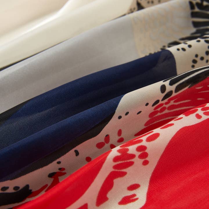 ALBERTO CABALE - Wholesale Scarf - Women's - Triumph Cléo Small Silk Square12