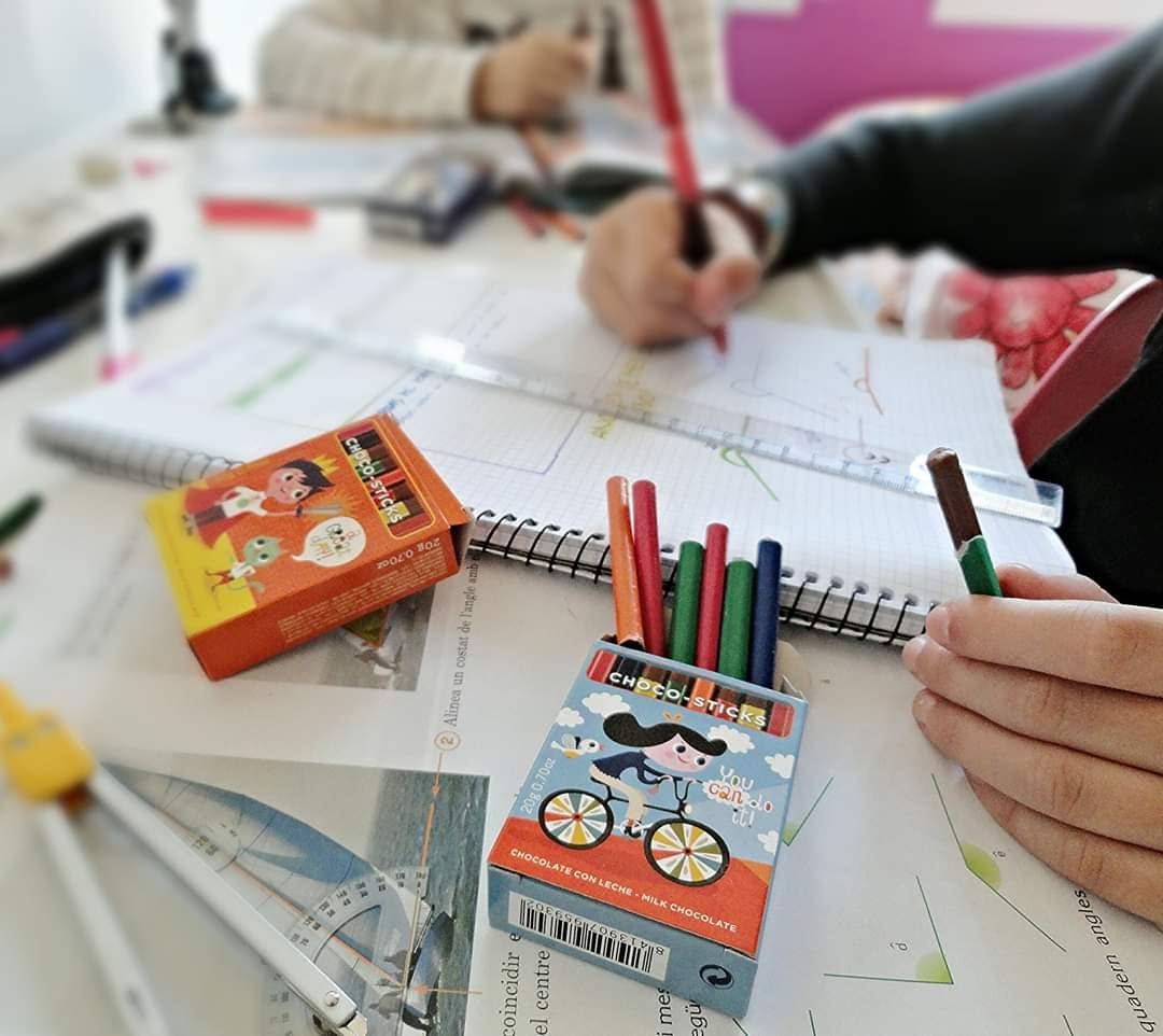 ADG Diffusion – Engroshandel Chokolade – ÆSKE MED 8 CHOKOLADEBLYANTER - Æske med 45 kasser8