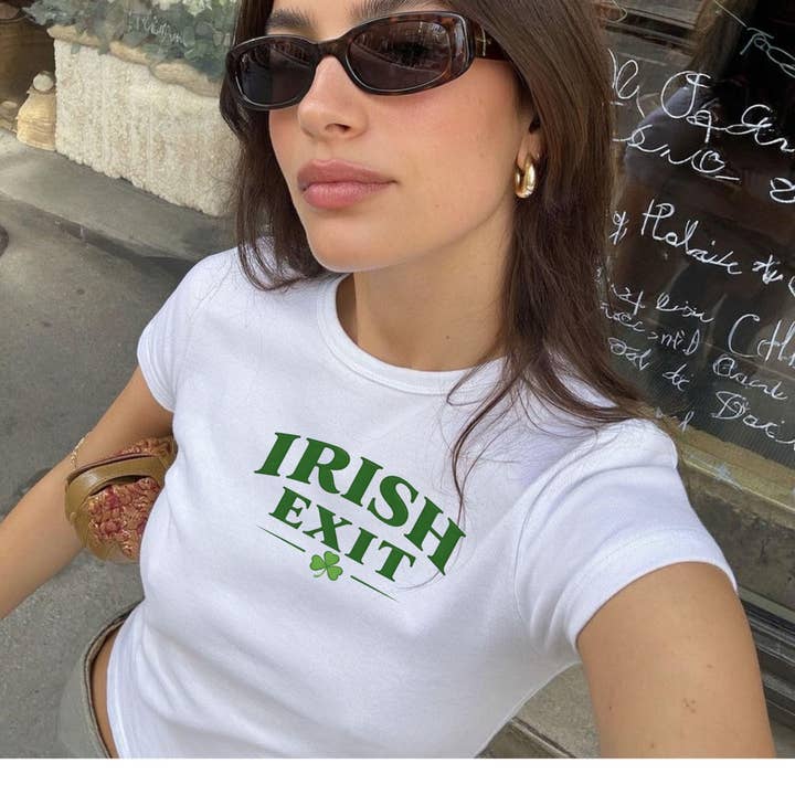 T-shirt drôle de la Saint-Patrick « Partir à l'irlandaise » pour faire la fête pour la vente par FizzCandy Designs