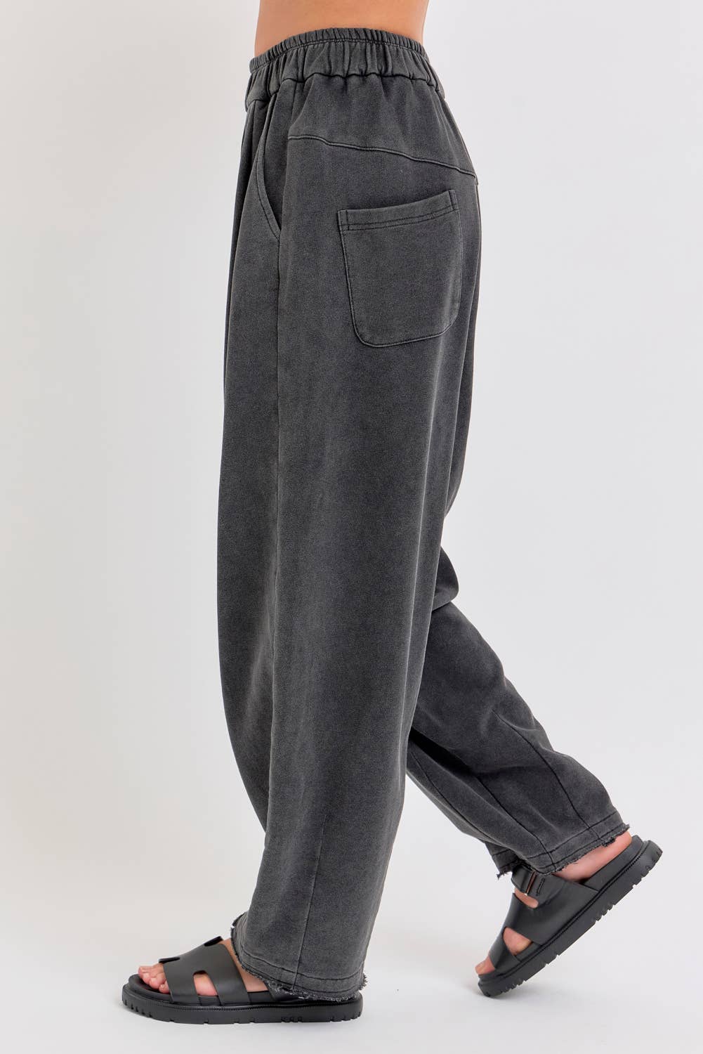 Sweet Lovely by Jen – wholesale Lounge Sweatpants/jogging bottoms – Women's – MINERAL WASHED SWEATPANTS IN FRENCH TERRY 37
