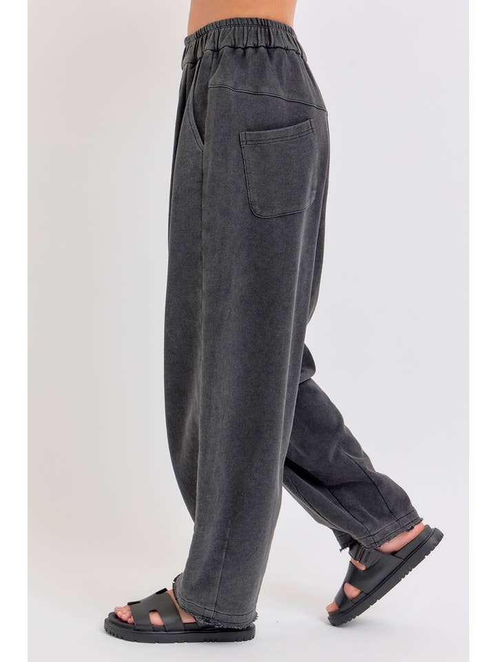 Sweet Lovely by Jen – wholesale Lounge Sweatpants/jogging bottoms – Women's – MINERAL WASHED SWEATPANTS IN FRENCH TERRY 37