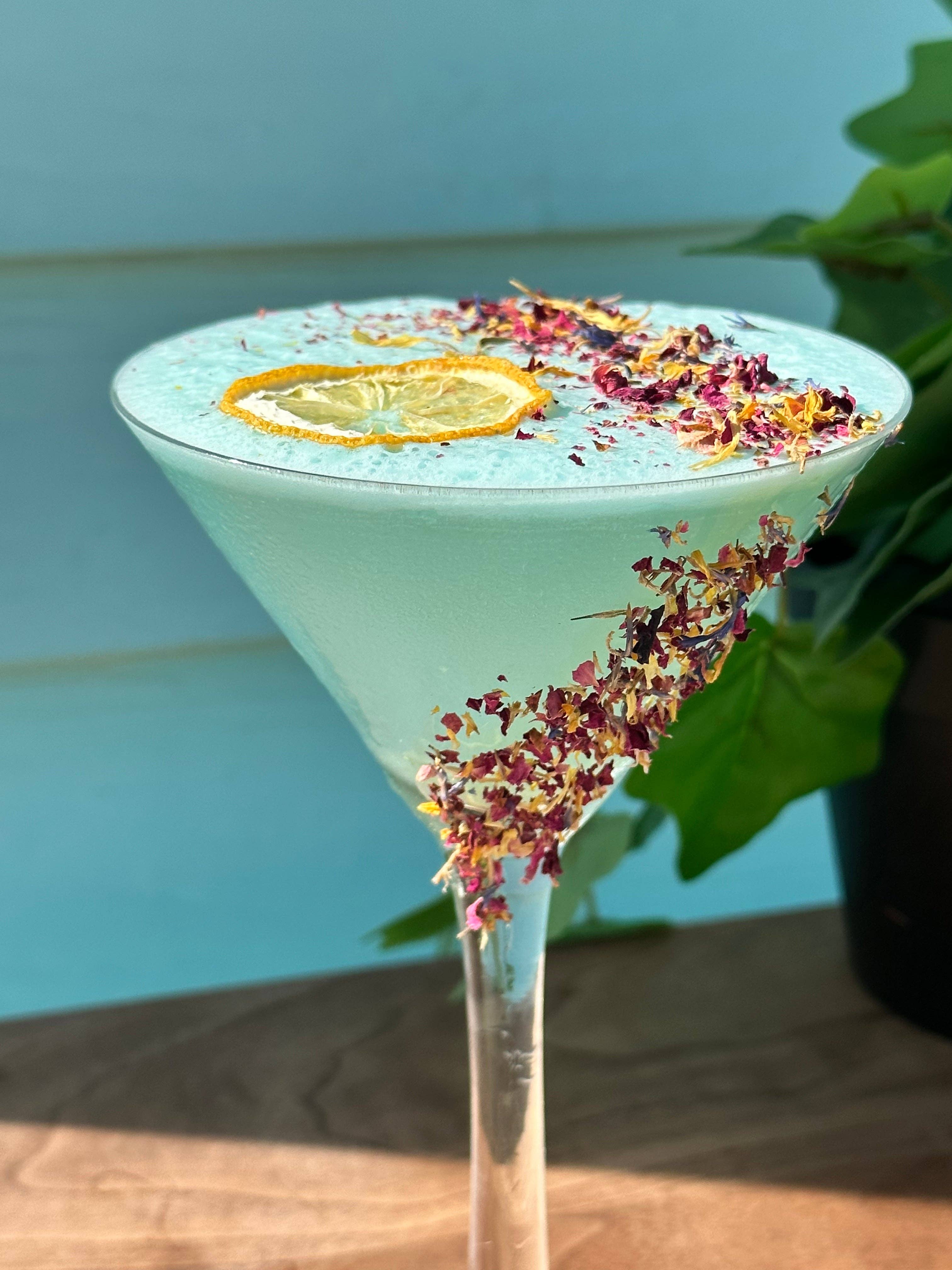 PRESERVED PEEL - Wholesale Dried/Pressed Flowers - Petals Sprinkle MIX – BULK SIZE | 150± creations | DRIED FLOWERS for Cocktail Garnish & More1