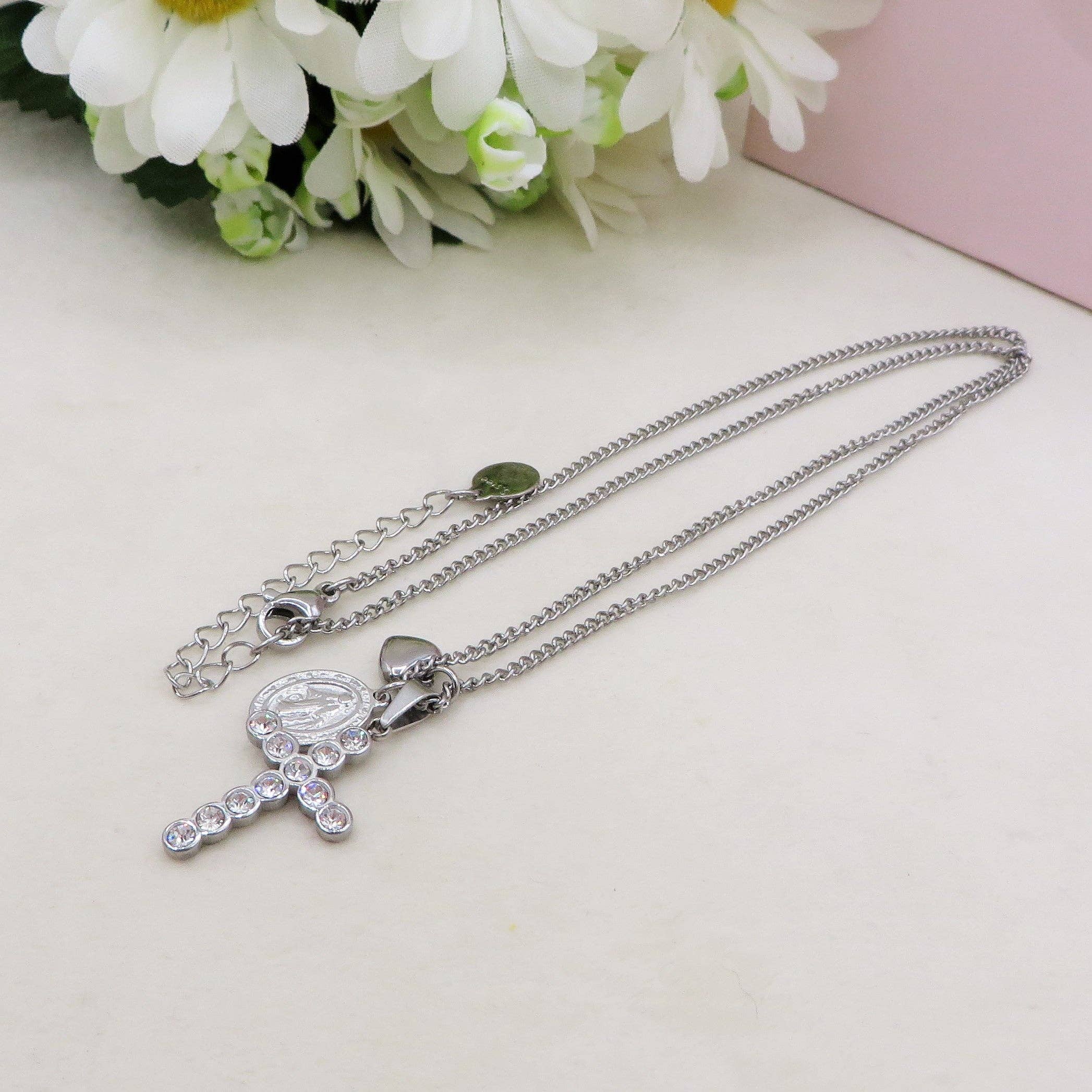 Daemon srls - Vente Colliers à pendentif - HOLY ~ Collier en acier inoxydable avec pendentifs sacrés : croix, madonnina et cœur bombé4