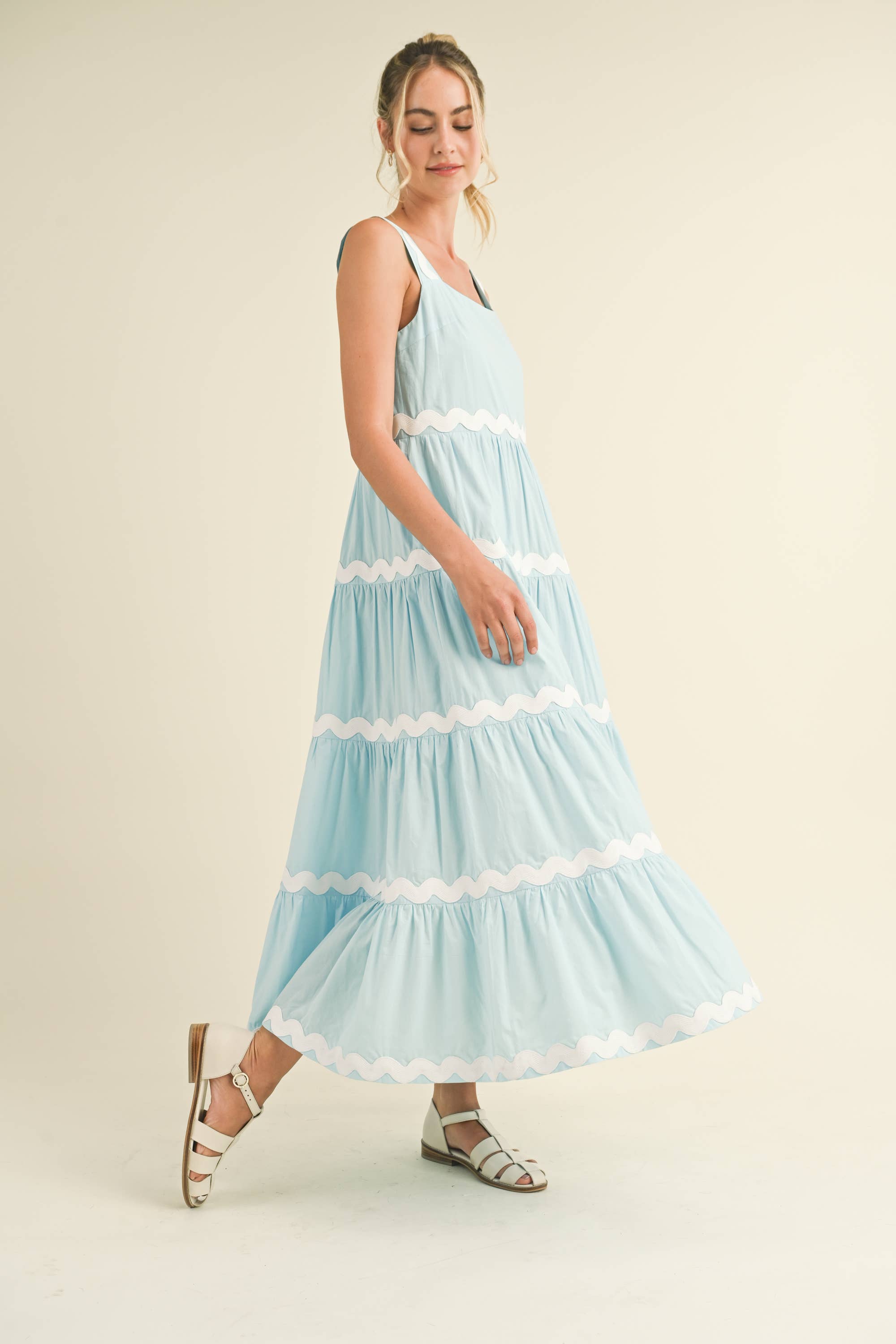 &MERCI - Wholesale Dress - Women's - TIERED RIC RAC TRIM MIDI DRESS MDR307423