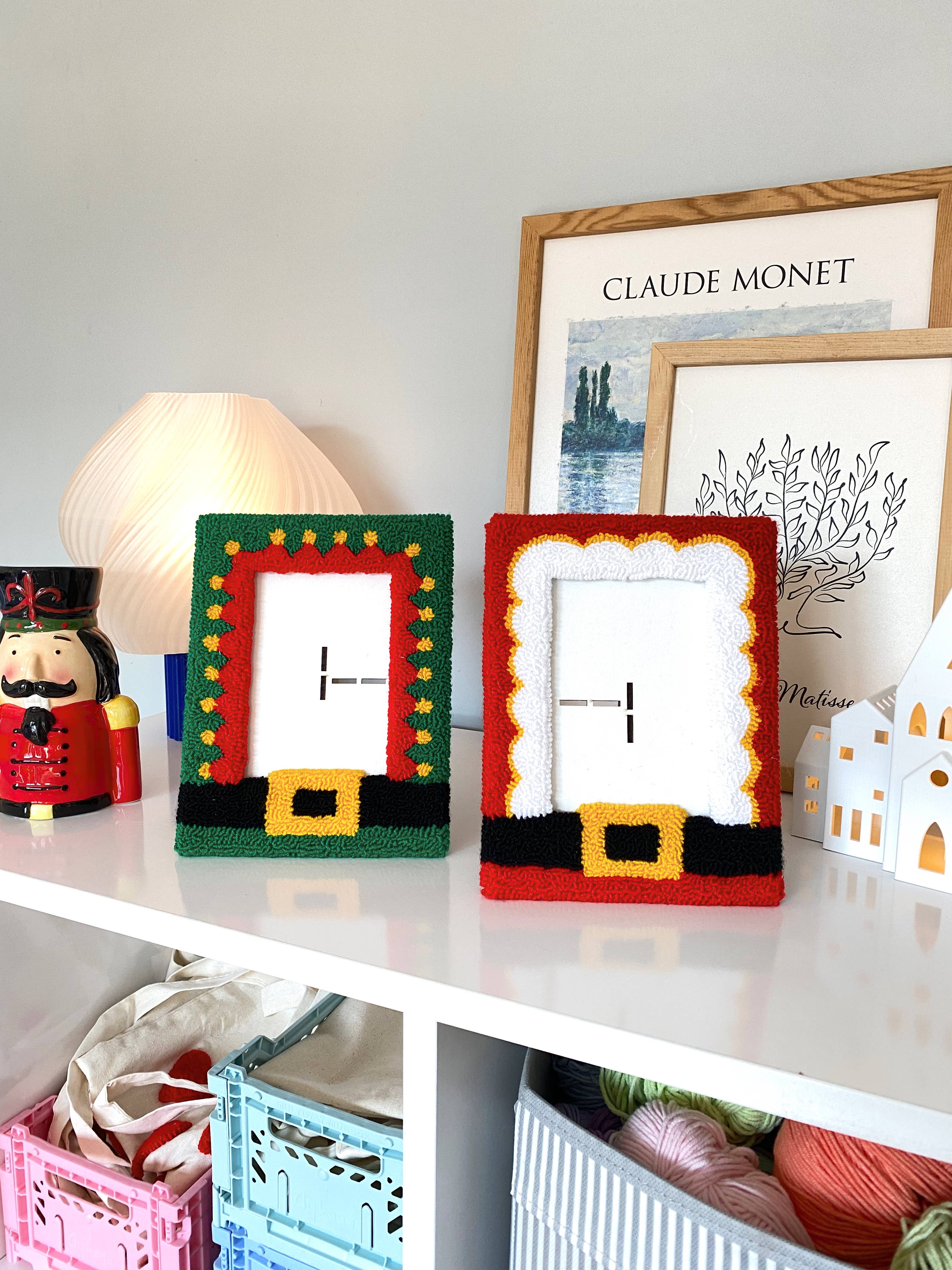 Mudita Rug Studio - Vendita all'ingrosso Cornice portafoto - Cornici per Foto con Punch Needle Natalizio – Decorazioni Fatte a Mano