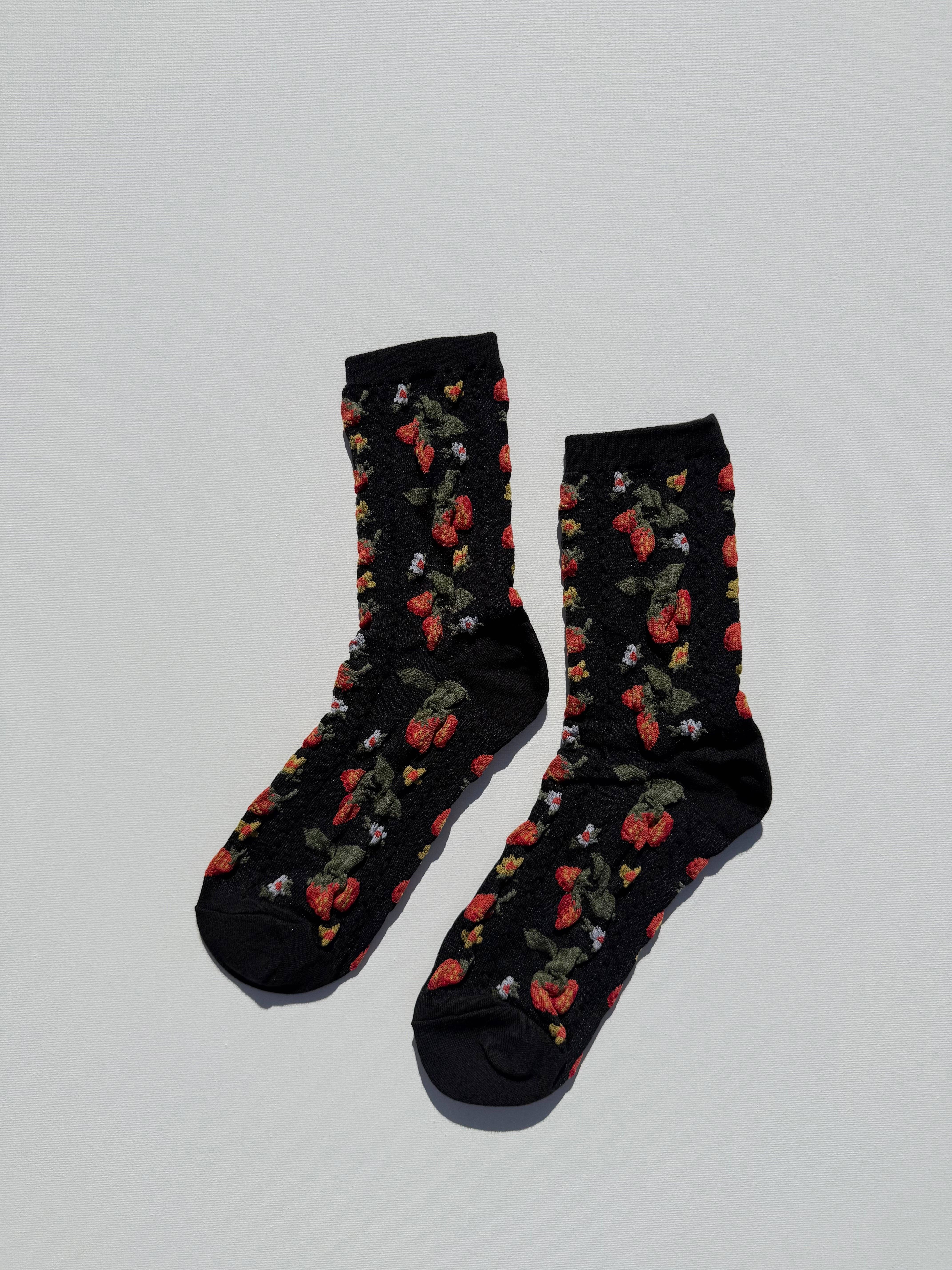 Billy Bamboo - Wholesale Socks – Women's - STRAWBERRIES SOCKS14