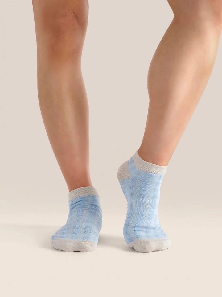 Klassiska låga greppsstrumpor - Bluebelle Gingham för wholesale av MoveActive