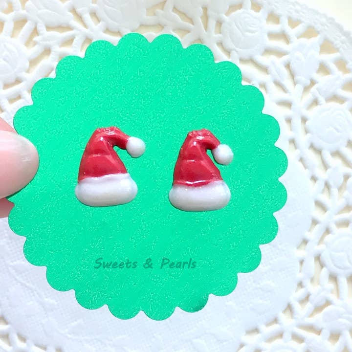 Kerstmanhoed Oorbel Studs voor wholesale door Sweets & Pearls