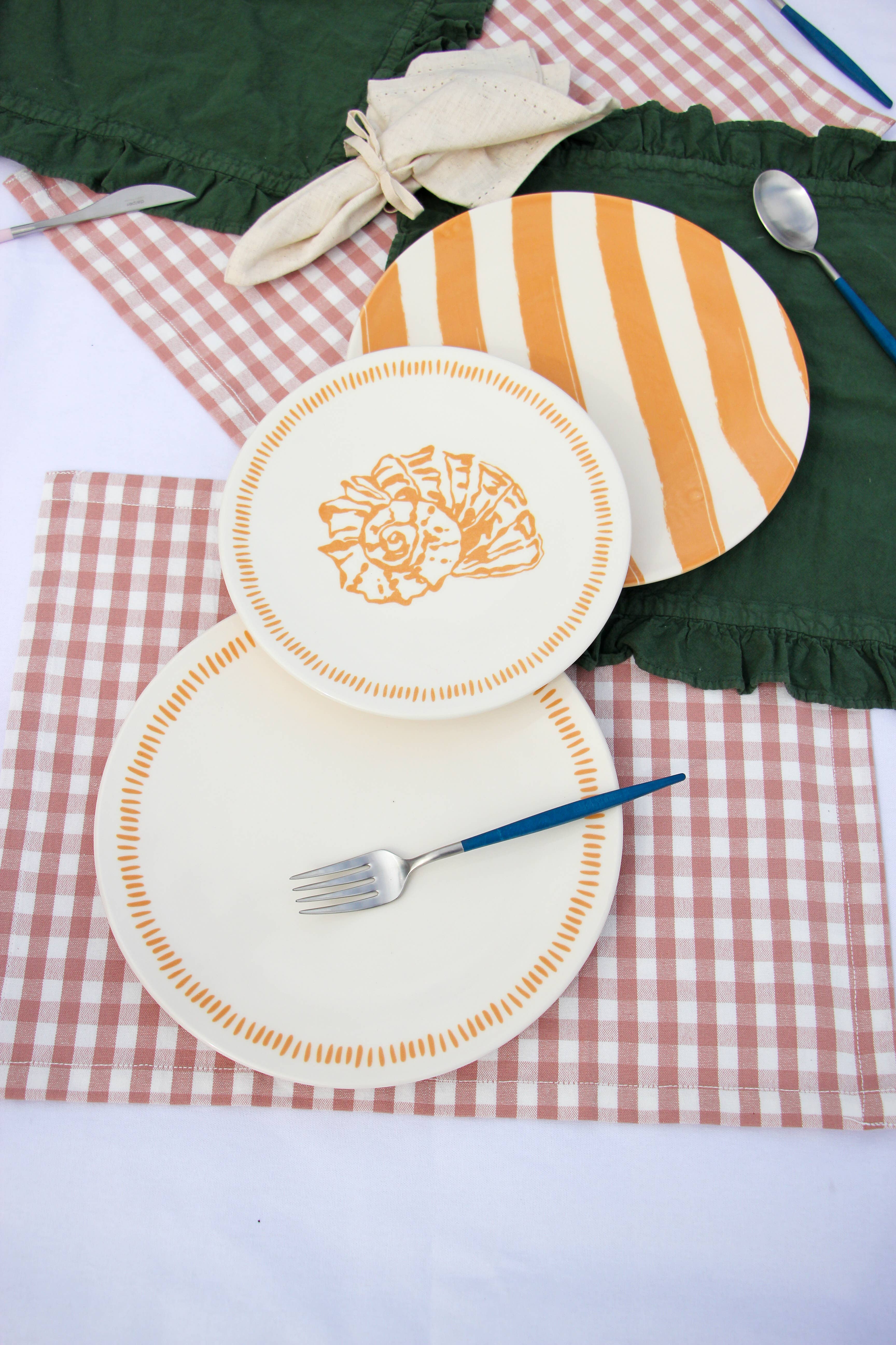 Pó de Barro - Wholesale Dinner Plate - Dinnerware Set of 4 Plates Vacay Mood Mix Yellow3