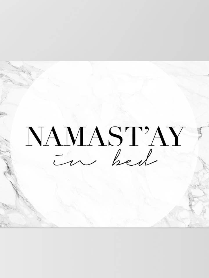 Namastay Yoga plakat. Minimal marmor vægkunst til soveværelse for engroshandel hos PRINT AND PROPER