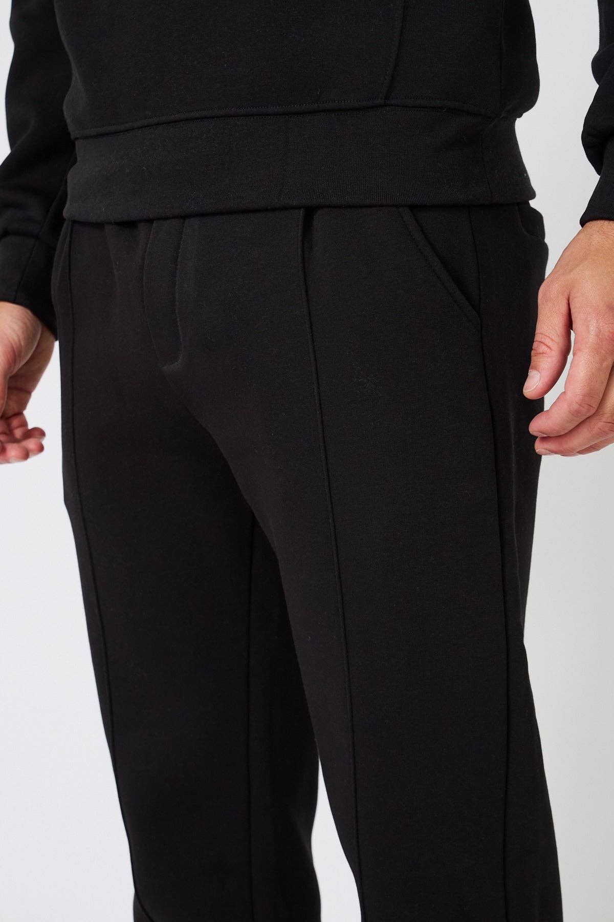 TOP MONDAY - Wholesale Tracksuit - Men's - Oversized Half-Zip Sweatshirt6