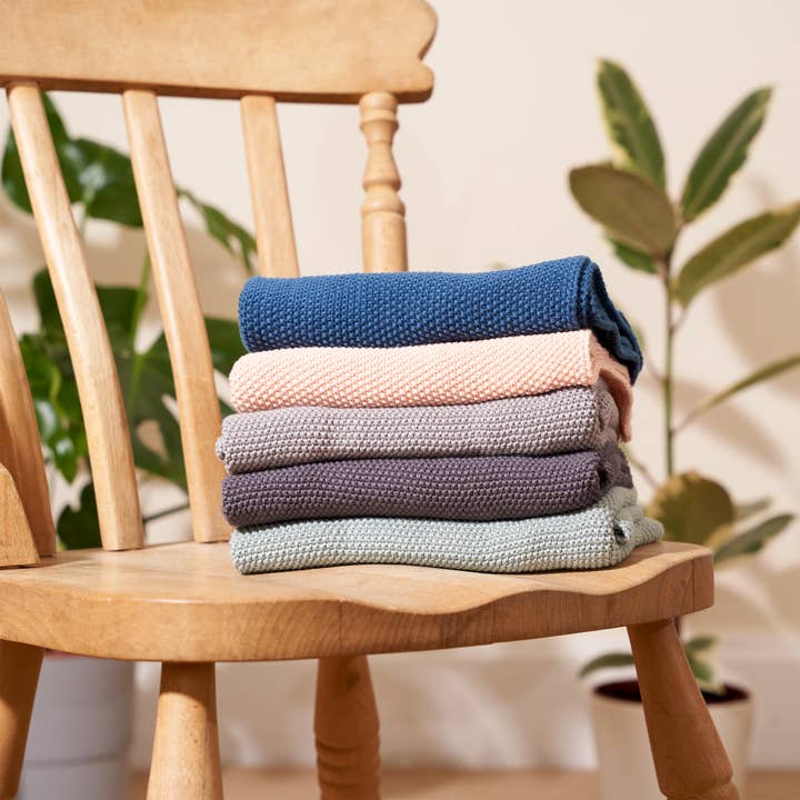 Wild and Stone - Wholesale Hand Towel - Hand Towels - 100% Organic Cotton - Dove Grey